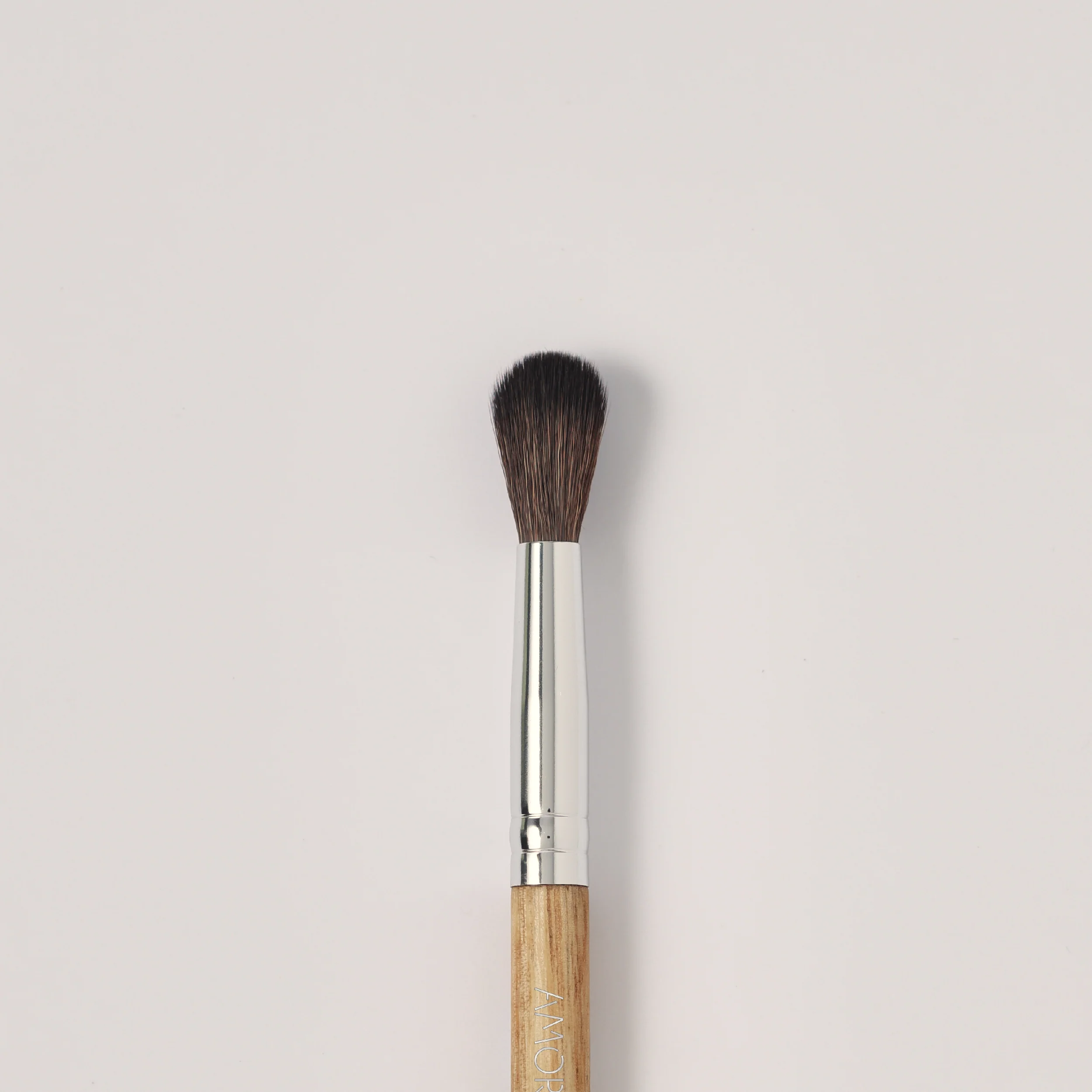 AMORE SEONGSU Brush 08_Eye Shawdow Blending Brush - Image 3